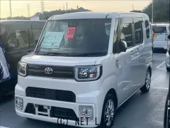 トヨタ ピクシスメガ