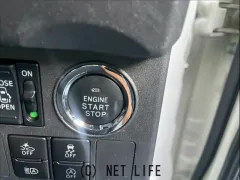 トヨタ ピクシスメガ