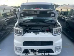 トヨタ ピクシスメガ