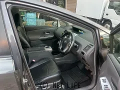 トヨタ プリウスα