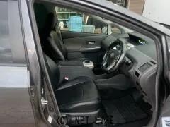 トヨタ プリウスα