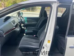 トヨタ エスティマ