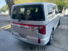 三菱 デリカD：5