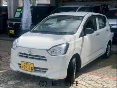 ダイハツ ミライース