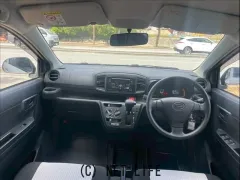 ダイハツ ミライース
