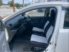 ダイハツ ミライース