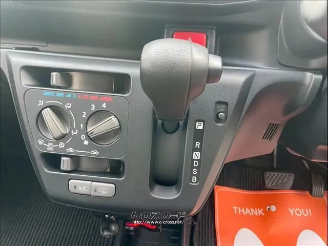 ダイハツ ミライース
