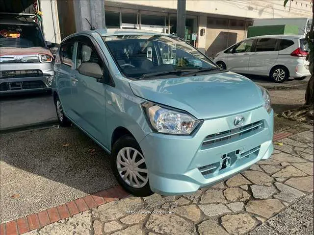 ダイハツ ミライース