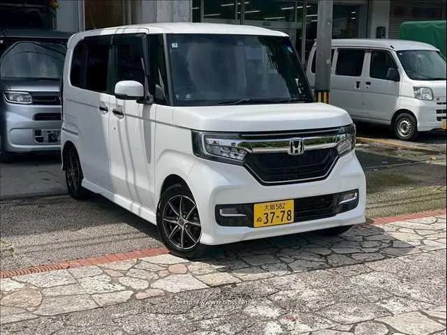 ホンダ N-BOX