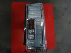 外装・エアロ 右テールランプ