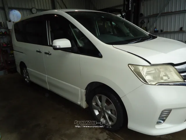 部品取車 セレナ