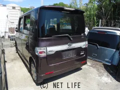 部品取車 タントカスタム