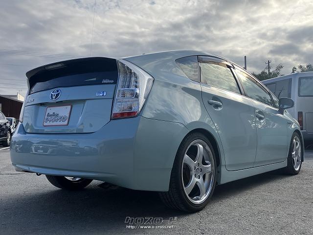 トヨタ プリウス