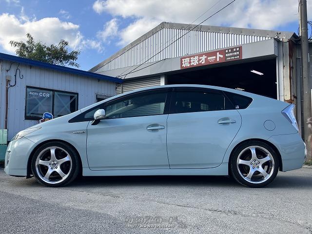 トヨタ プリウス