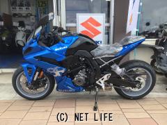 スズキ GSX-8S