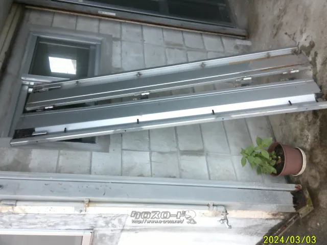 その他 スズキキャリ-トラック・アオリ左右セット販売・左右とも3000円