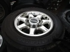 ホイール・タイヤ 16インチブラットレー　４本セット　２５５／６５Ｒ１６