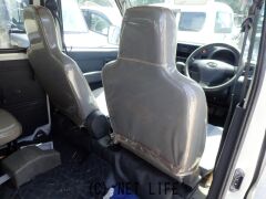 ダイハツ ハイゼットカーゴ