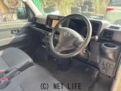 ダイハツ ハイゼットカーゴ