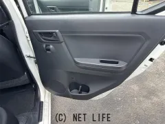 ダイハツ ミライース