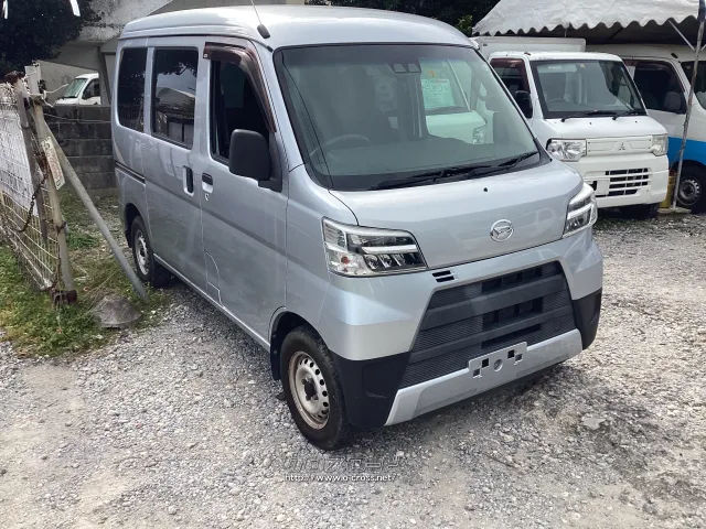 ダイハツ ハイゼットカーゴ