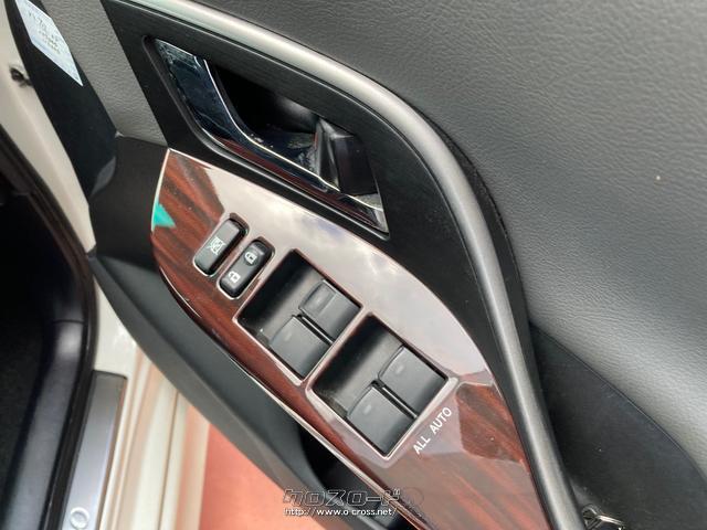 トヨタ マークXジオ