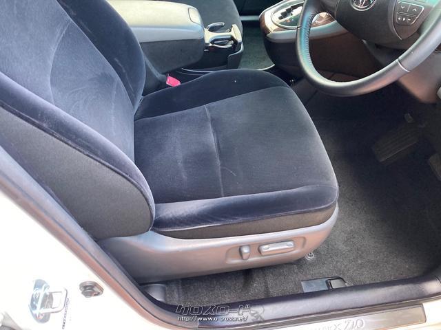 トヨタ マークXジオ