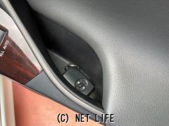 トヨタ マークXジオ