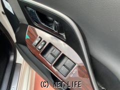 トヨタ マークXジオ