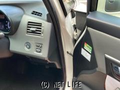 トヨタ マークXジオ