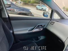 トヨタ マークXジオ