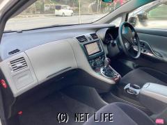 トヨタ マークXジオ