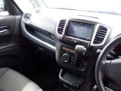 三菱 デリカD：2