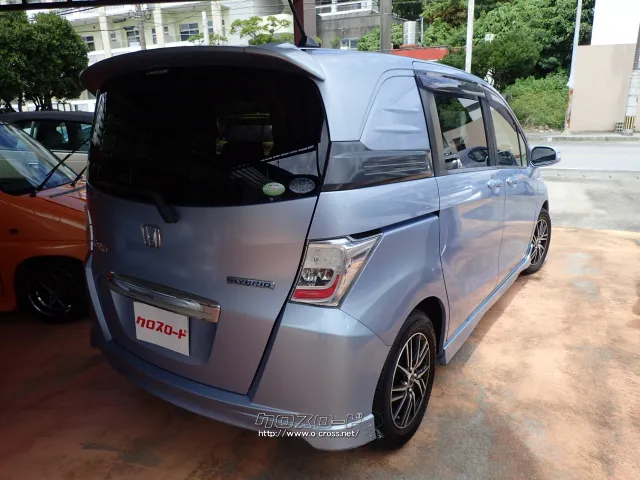 フリード　4 1/2 J xx ホンダ フリードスパイクハイブリッド 1.5 ジャストセレクション