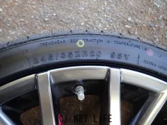 ホイール・タイヤ レクサス純正20インチタイヤホイル