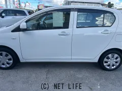 ダイハツ ミライース