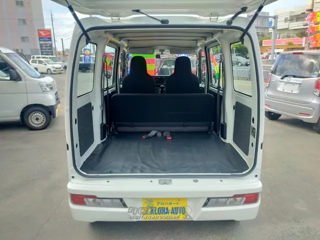 ダイハツ ハイゼットカーゴ