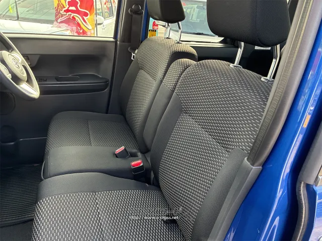 トヨタ ピクシスメガ