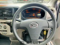 ダイハツ ミライース