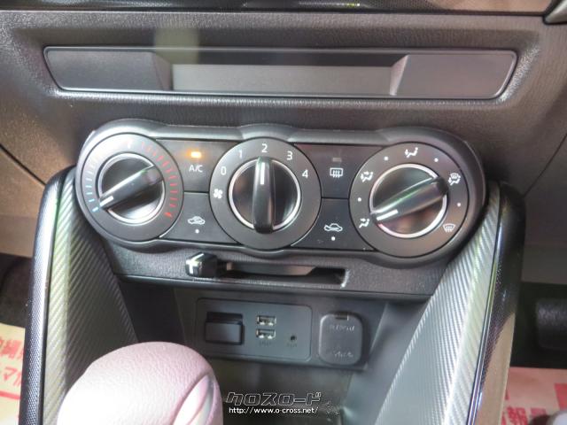 エアコンパネル、USB充電ポート付き マツダ デミオ
