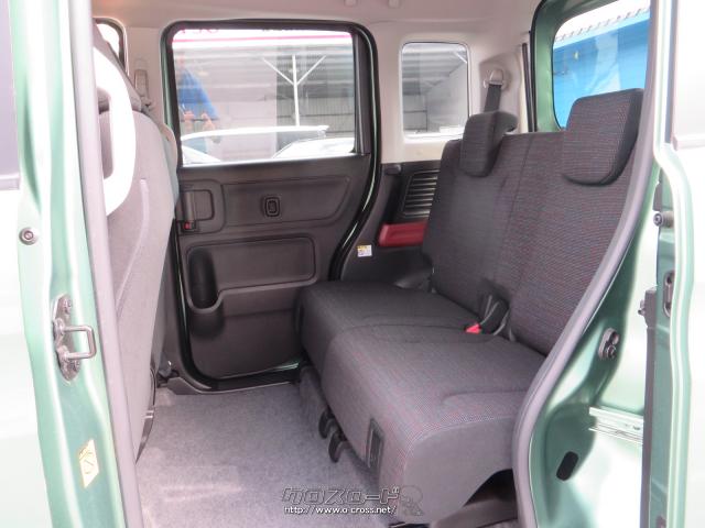 助手席後ろ、リアシート、シートは前後スライド&リクライニング&フルフラット化できます、全席抗菌・消臭クリーニング仕上げ。 スズキ スペーシア