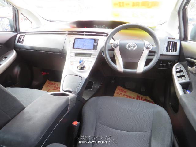 運転席ビュー、ナビTV・CD・DVD・ブルートゥース・バックカメラ付き! トヨタ プリウス