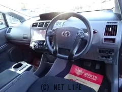 トヨタ プリウスα