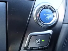 トヨタ プリウスα