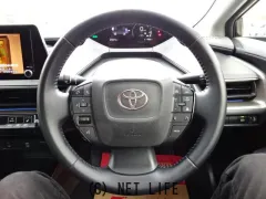 トヨタ プリウス