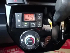 トヨタ ピクシスメガ