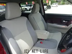 ダイハツ キャスト