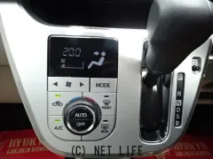 ダイハツ キャスト