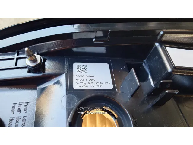 外装・エアロ 右テールレンズ