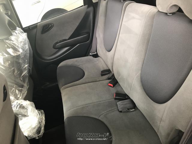 広々とした後部座席で快適にドライブをお楽しみ下さい♪ ホンダ フィット